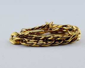 探索品牌黄金手链的魅力