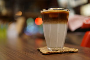 奥迪品牌水杯，品味非凡，尽在这一杯！